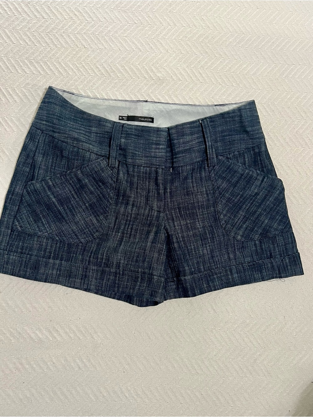 Maurices Indigo Textured Jean Shorts 7/8